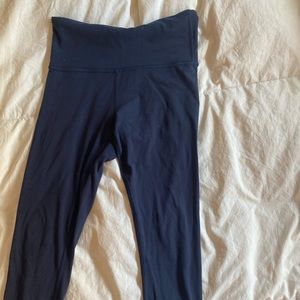 Athleta Elation Capri Leggings